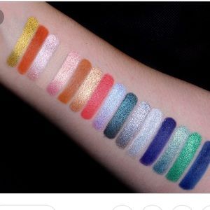 Juvia’s Place Makeup - Juvia’s Place Magic palette Juvia’s Place Makeup - Juvia’s Place Magic palette